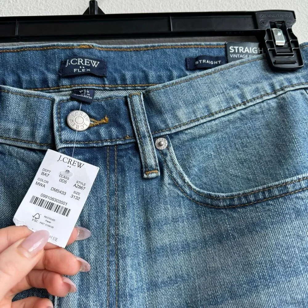 NWT J. Crew Flex Straight Fit Blue Solid Wash Medium Light Jeans Size 31 x 32
